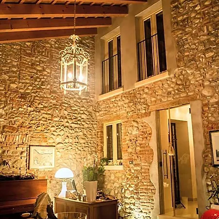 Castello Bed & Breakfast